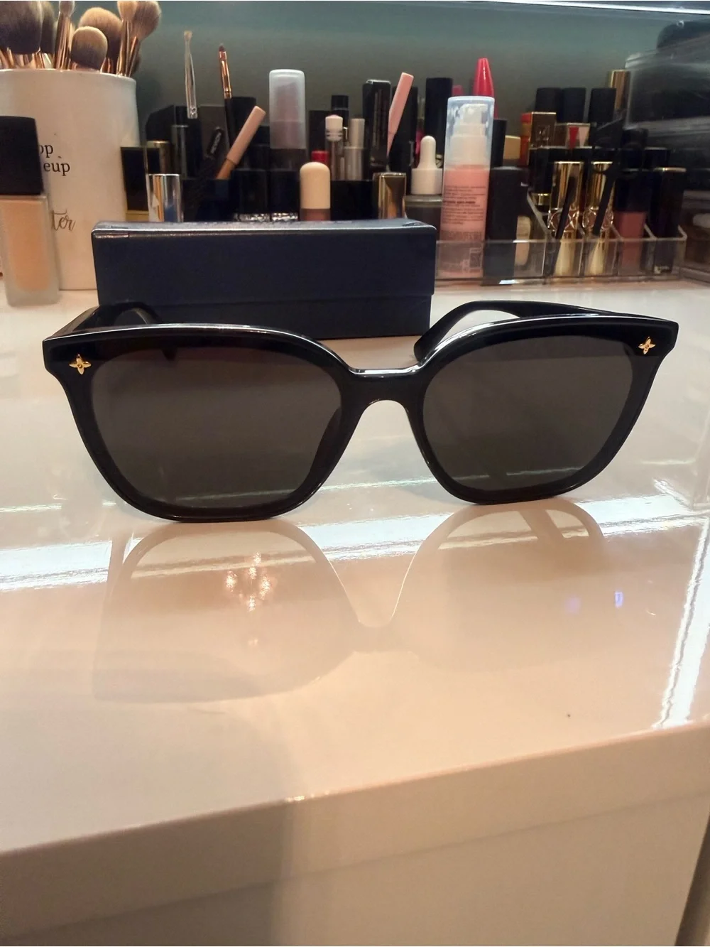 ✨ Authentic Louis Vuitton Black Women's Sunglasses ✨